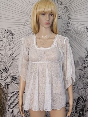 NWT The Escante Collection Sheer Lace Babydoll Top White Slit Sleeves Med.